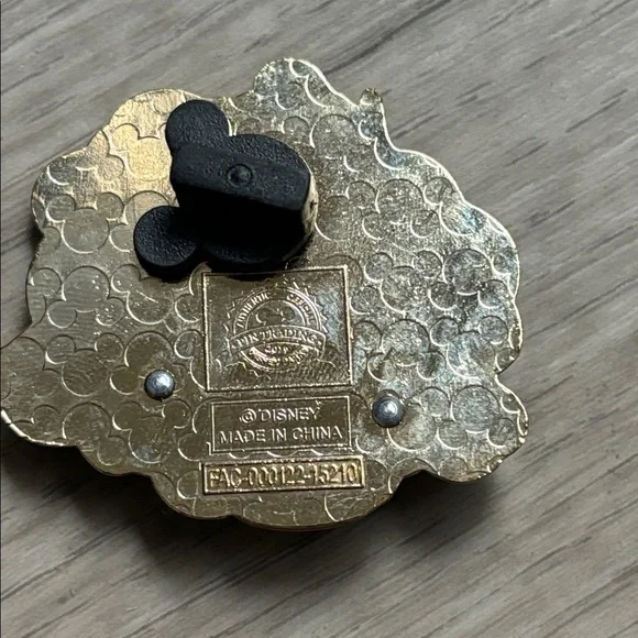 Blue and Gold Genie Lamp Pin - Picture 2 of 2